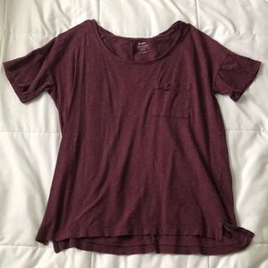 maroon everyday tee!